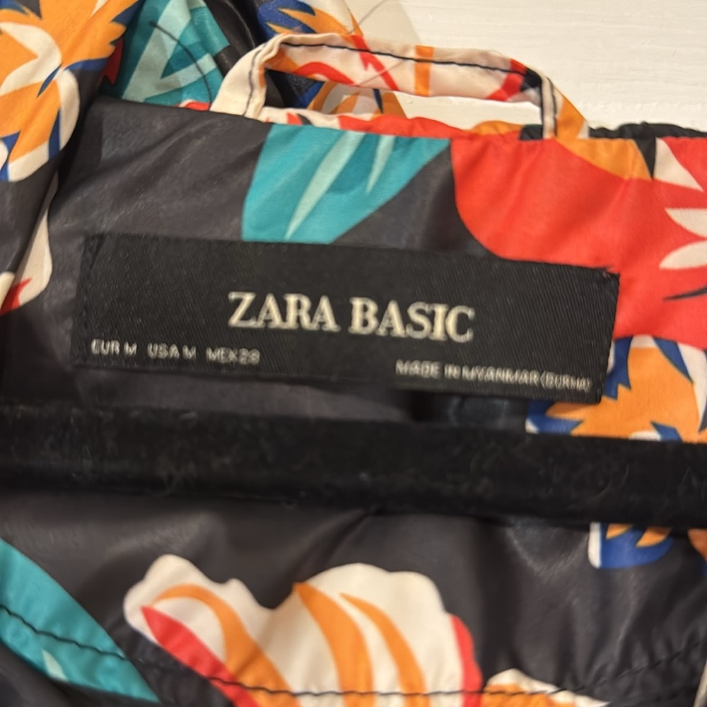 Zara Oversized Floral Hooded Raincoat Size Medium - Picture 6 of 10